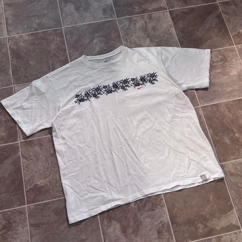 Vintage Y2k 2000s Nike swim Hawaiian tee, no flaws, size XL